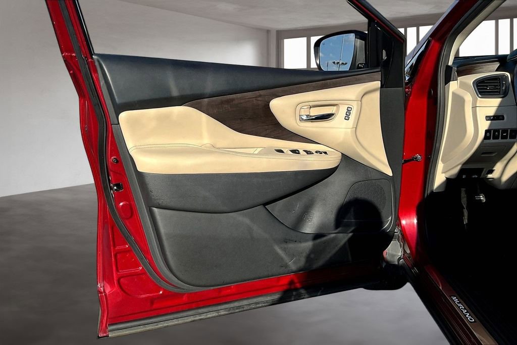 Used 2021 Nissan Murano Platinum w/ Cargo Package image 19