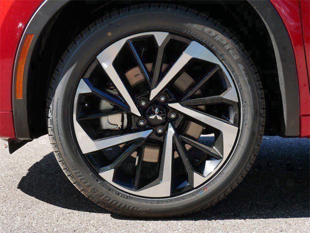 New 2025 Mitsubishi Outlander SEL image 3