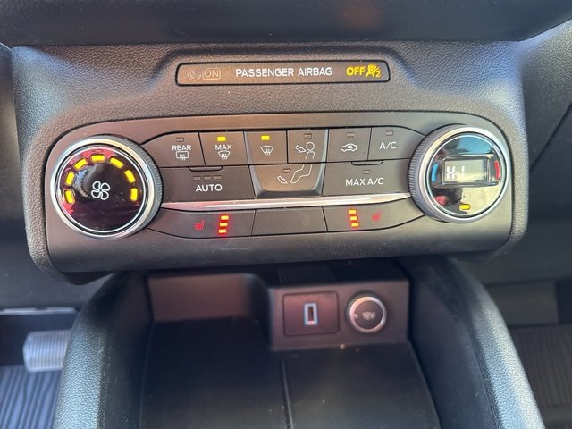 Used 2020 Ford Escape SE image 27