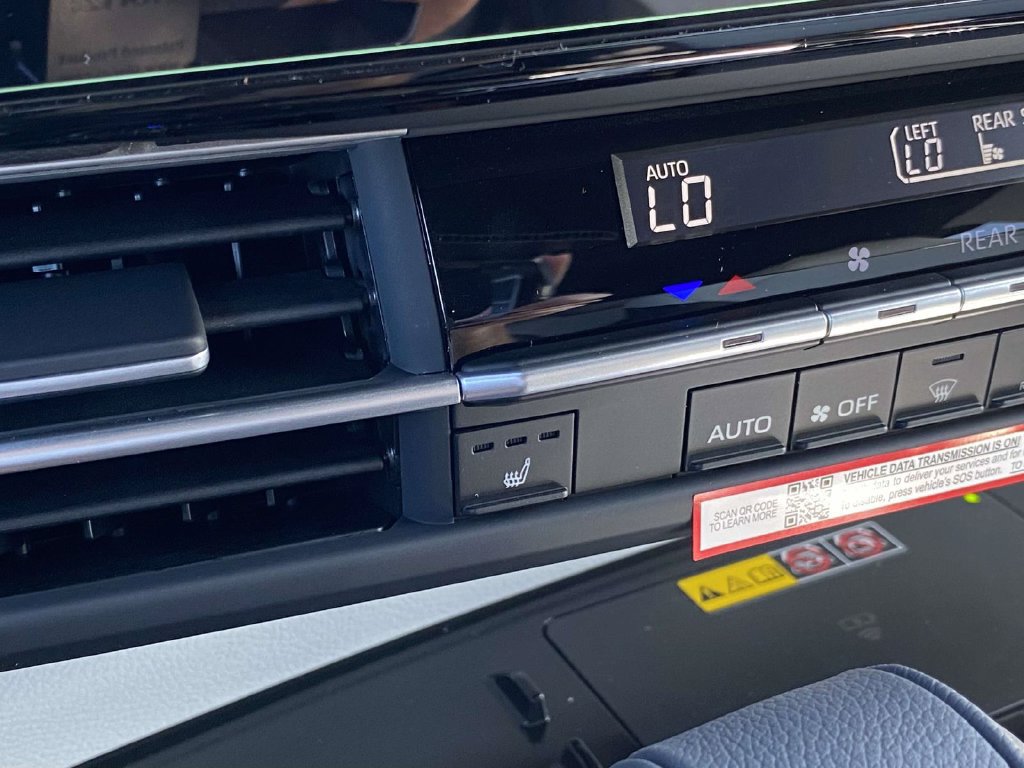 New 2026 Toyota Sienna XSE FWD image 20