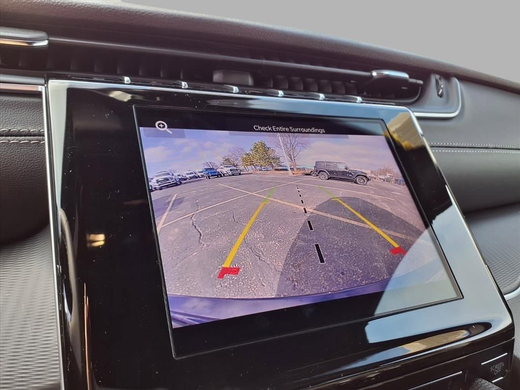 New 2025 Jeep Grand Cherokee Laredo AWD/4WD image 6