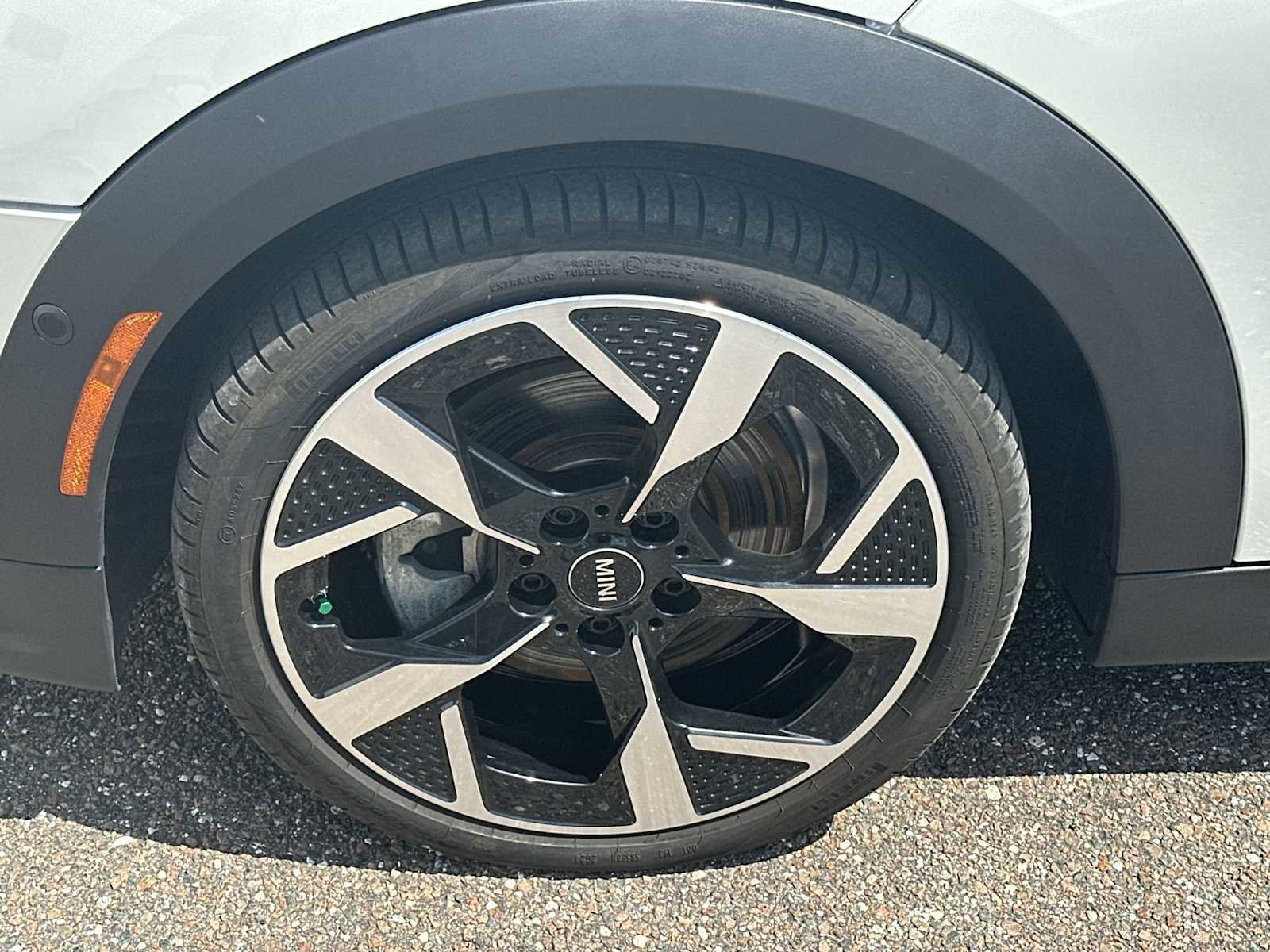 Used 2025 MINI Cooper 2-Door Hardtop image 12