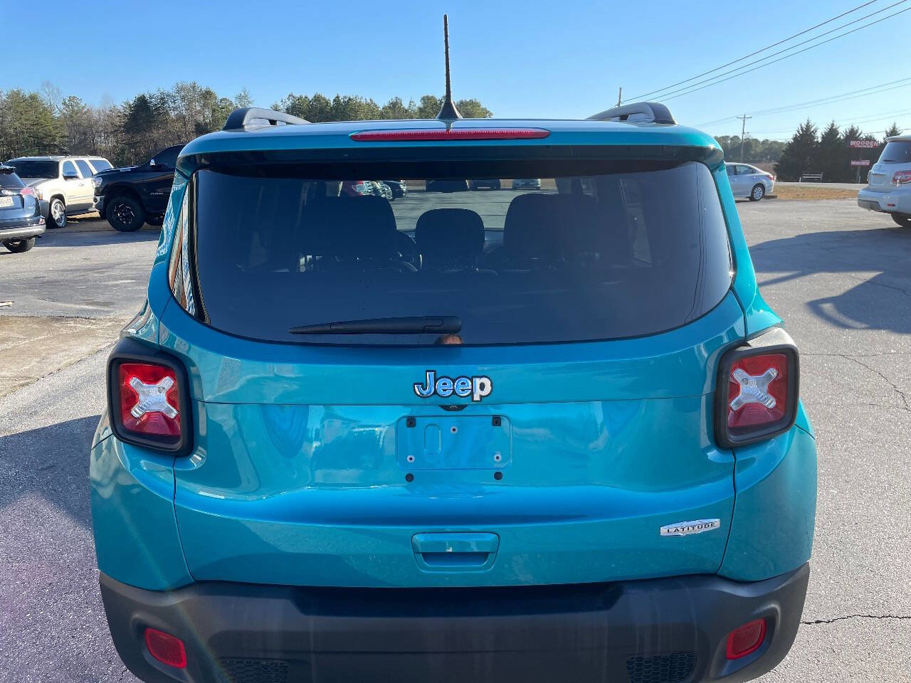 Used 2021 Jeep Renegade Latitude w/ Convenience Group image 4