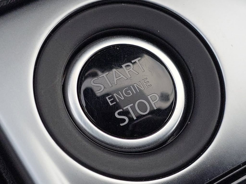 Used 2025 Nissan Sentra SV image 30