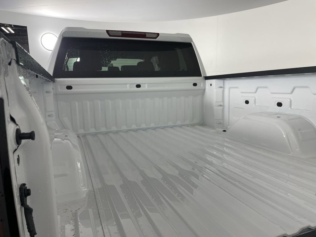 Used 2025 GMC Sierra 1500 SLE image 26