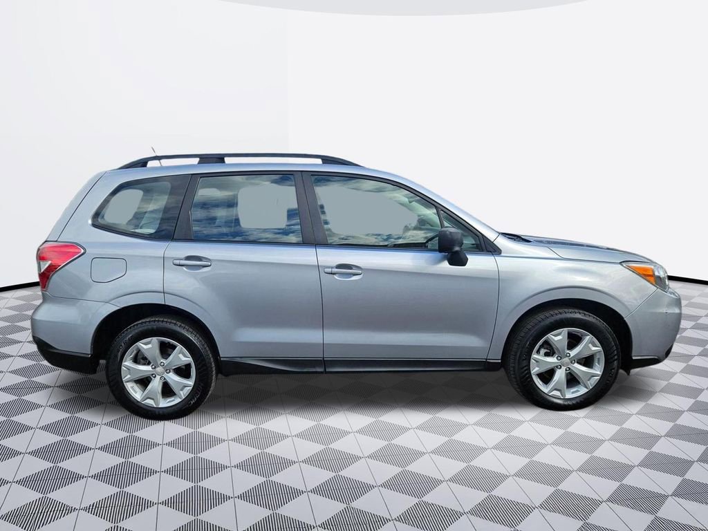 Used 2015 Subaru Forester 2.5i w/ Alloy Wheel Package AWD/4WD image 7