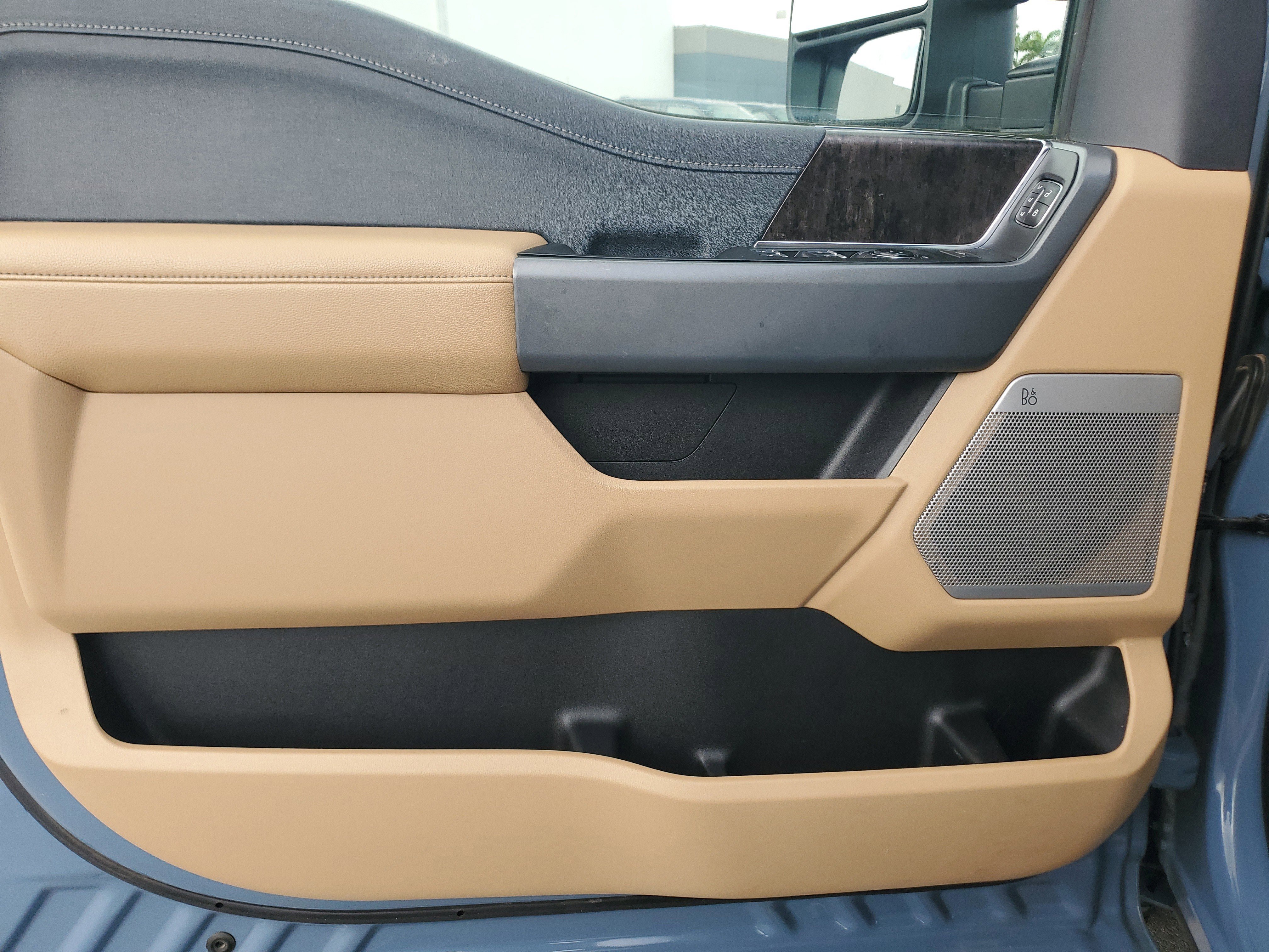 Used 2023 Ford F350 Lariat w/ Lariat Ultimate Package image 23