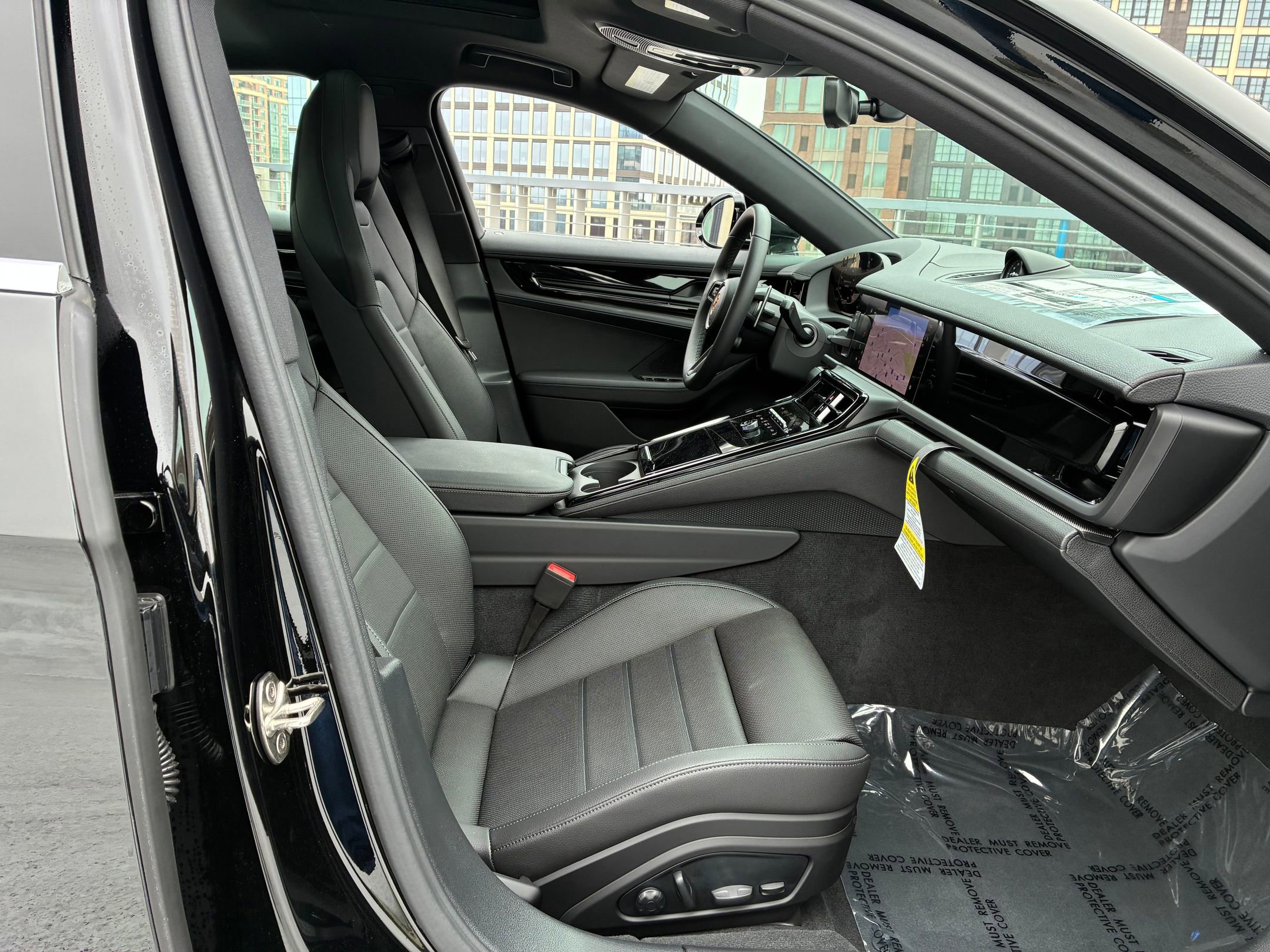 Certified 2025 Porsche Panamera 4 image 21