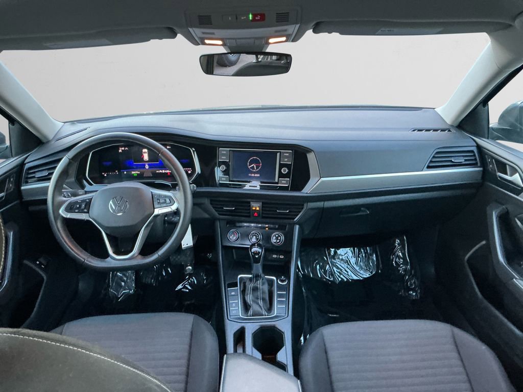 Used 2024 Volkswagen Jetta S image 10