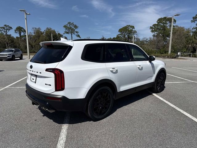 Used 2021 Kia Telluride SX w/ SX Prestige Package image 3