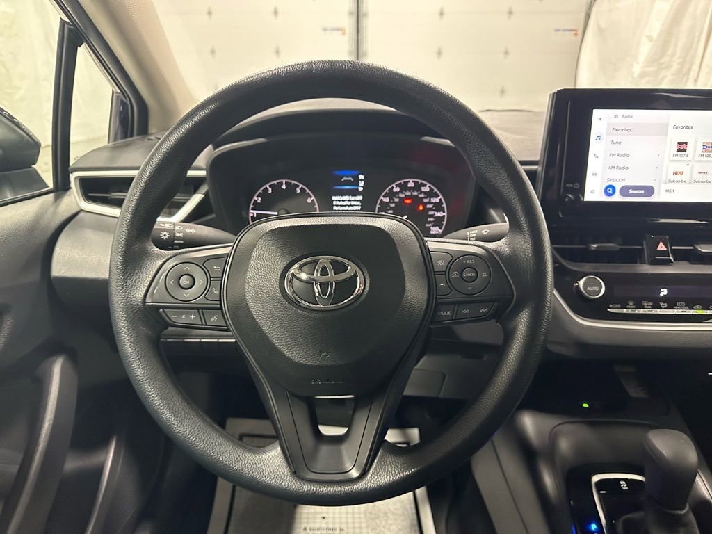 Used 2025 Toyota Corolla LE w/ LE Premium Package image 18
