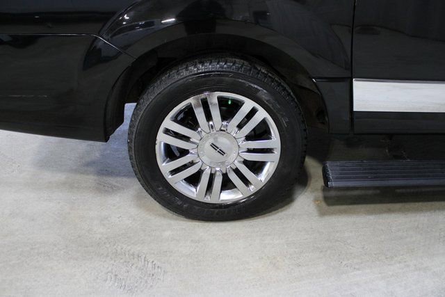 Used 2008 Lincoln Navigator L 4WD image 10