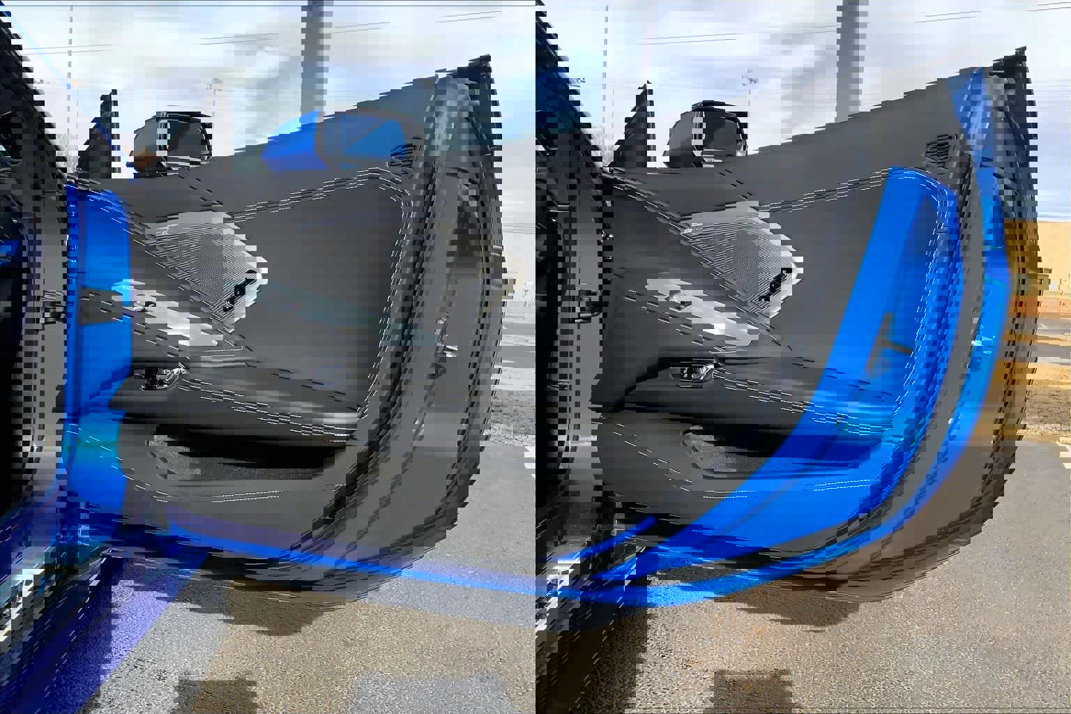 Certified 2024 Chevrolet Corvette Stingray Preferred Cpe image 21