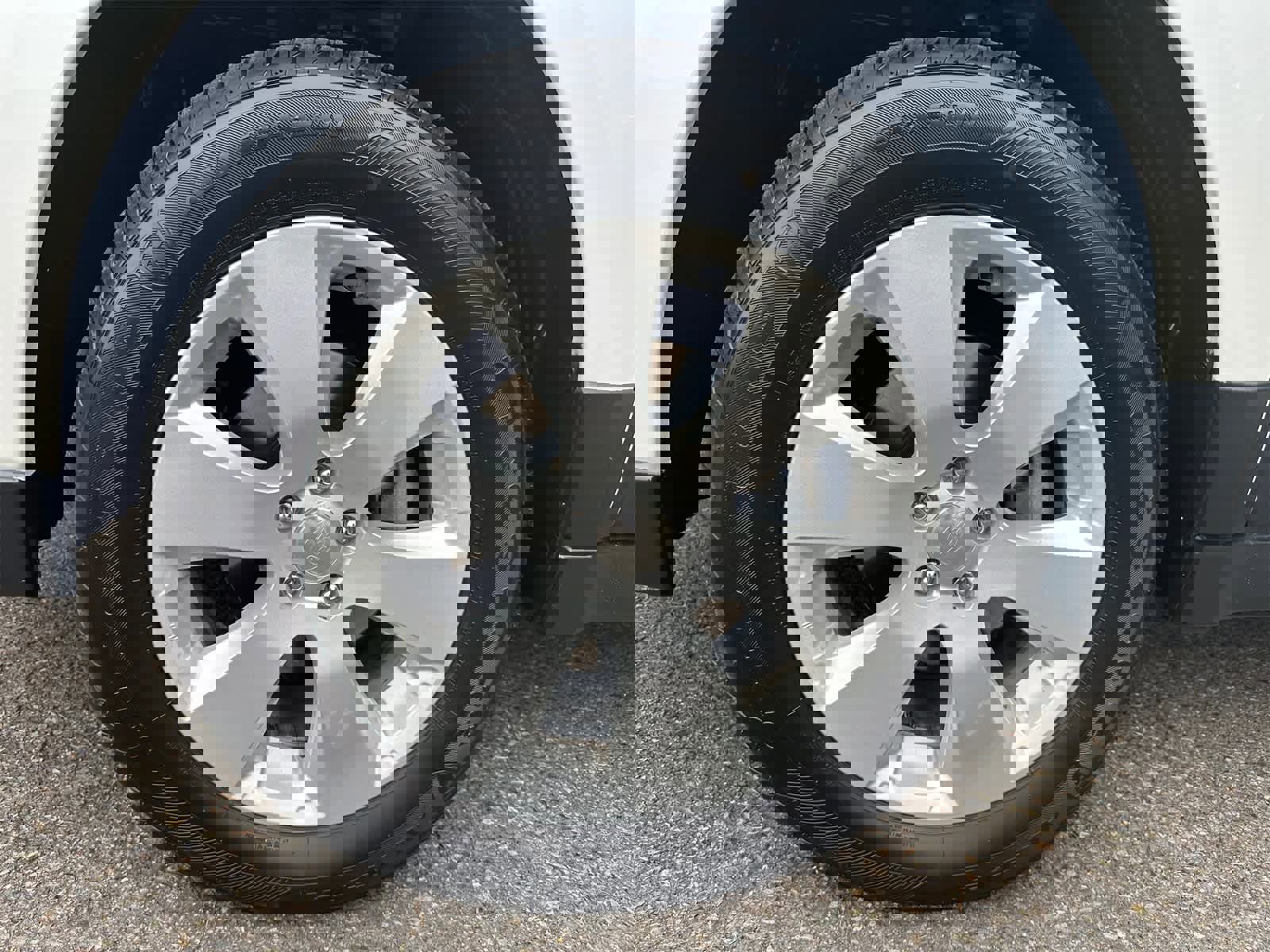 Used 2012 Subaru Outback 2.5i Premium w/ All-Weather Pkg image 8