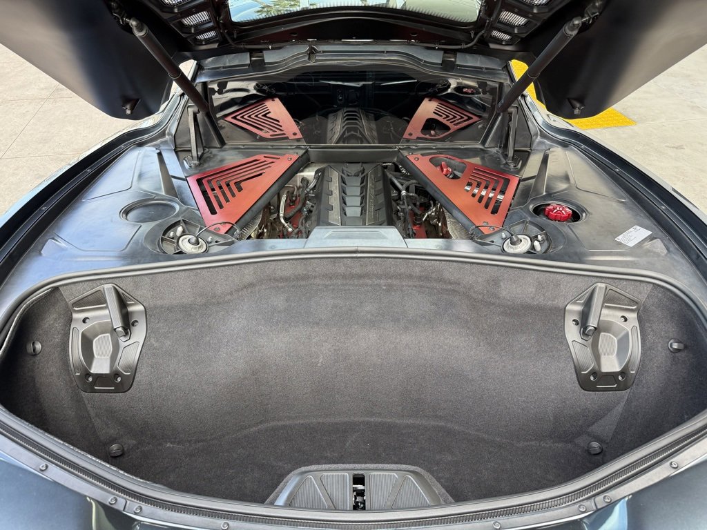 Used 2020 Chevrolet Corvette Stingray Coupe w/ Z51 Performance Package image 19