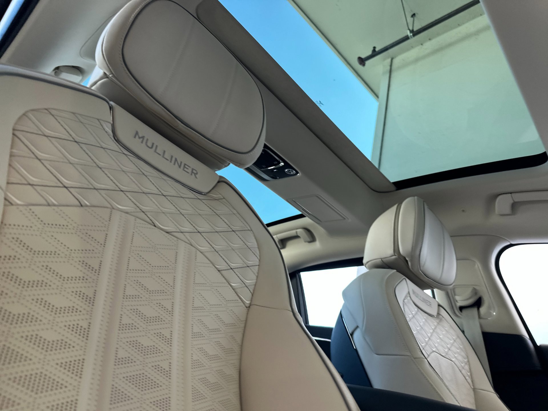 New 2025 Bentley Flying Spur Plug-In Hybrid image 19