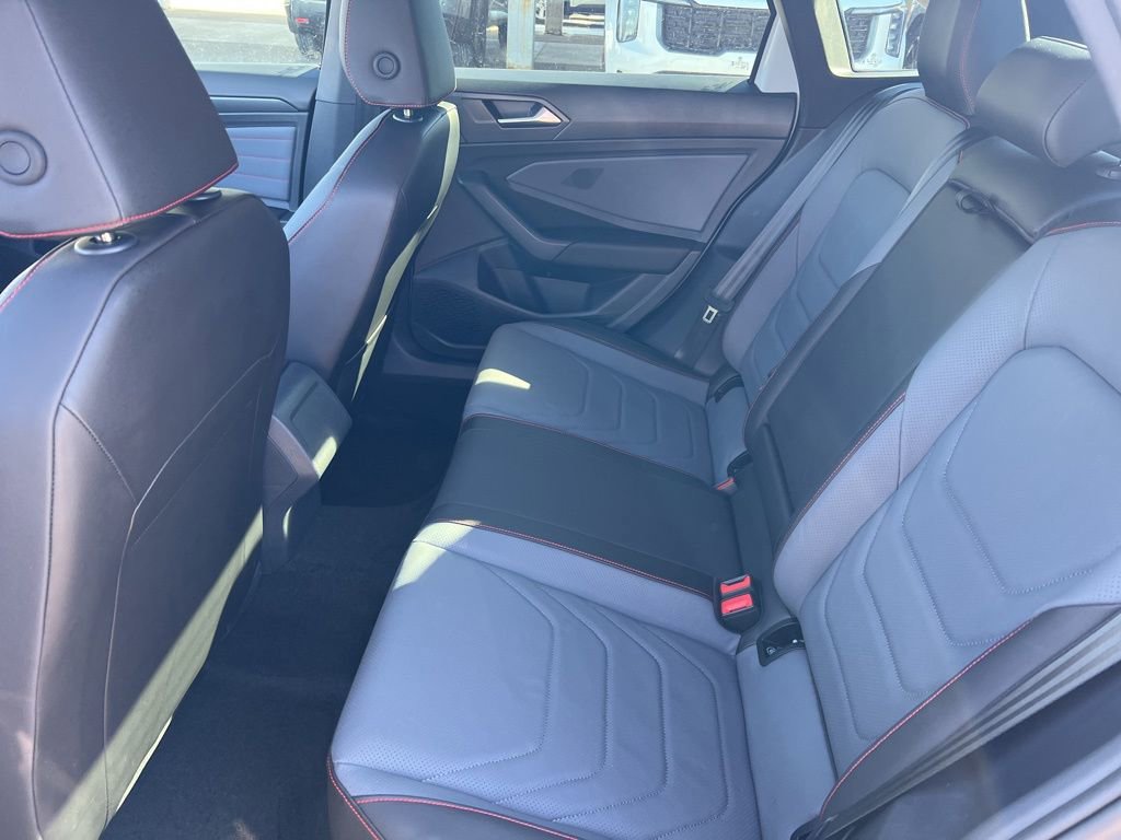 Used 2025 Volkswagen Jetta GLI Autobahn image 9