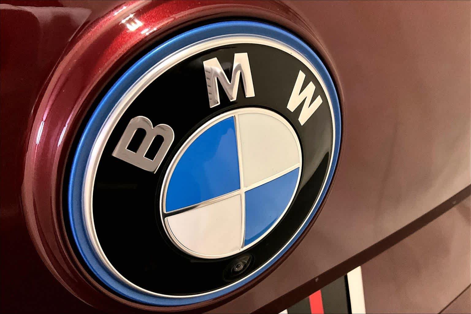 Certified 2024 BMW iX xDrive50 w/ Sport Package AWD/4WD image 30