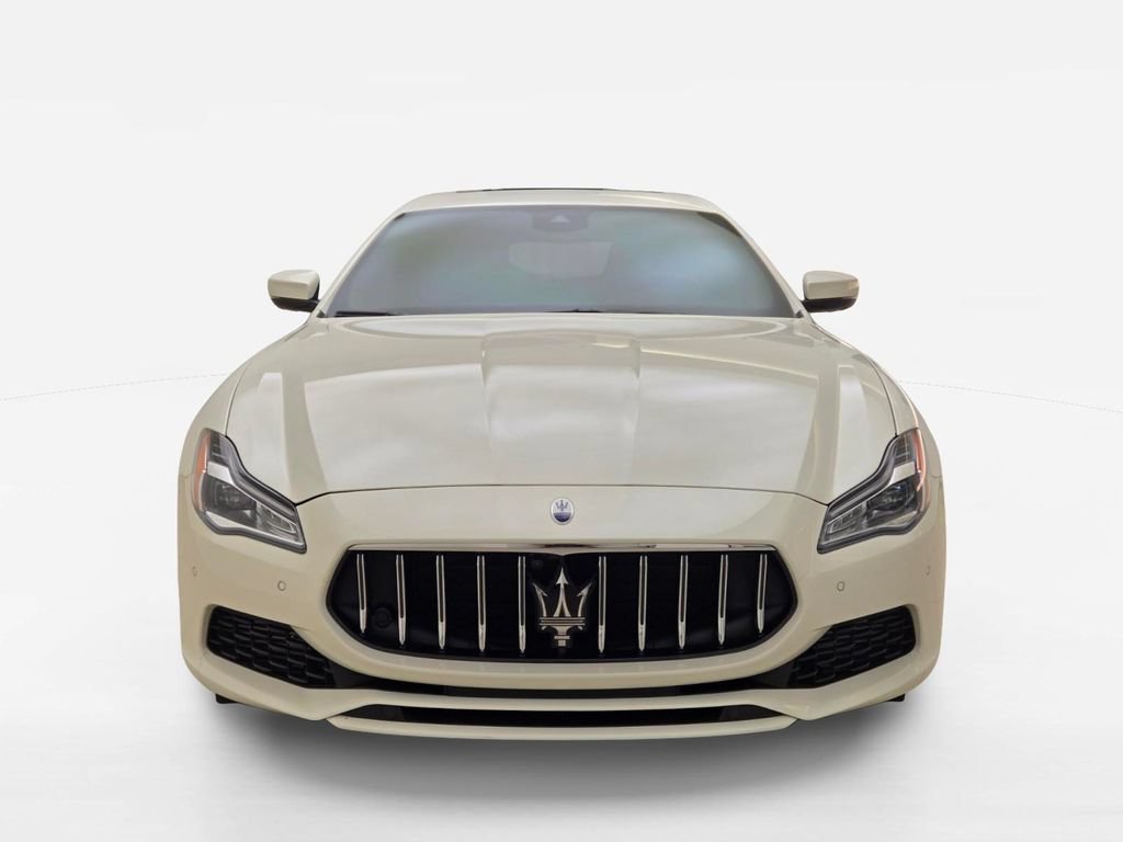 Used 2023 Maserati Quattroporte GT RWD image 2