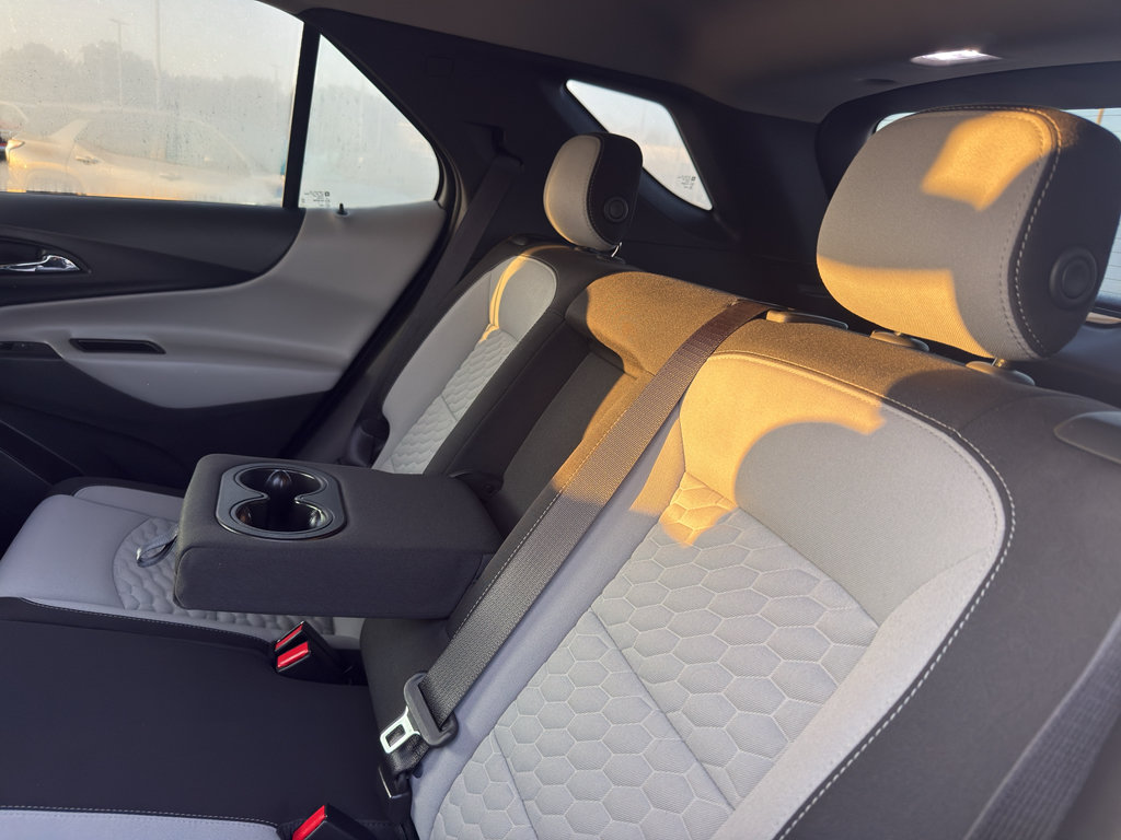 Certified 2020 Chevrolet Equinox LS w/ LS Convenience Package FWD image 32