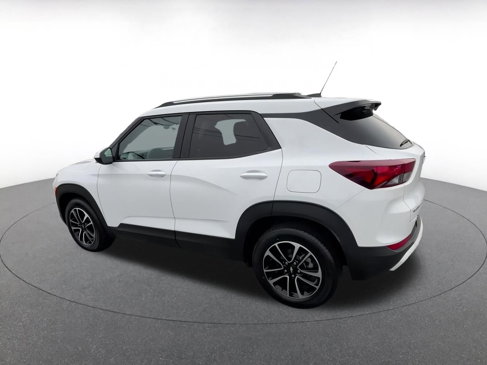 Used 2025 Chevrolet TrailBlazer LT image 10