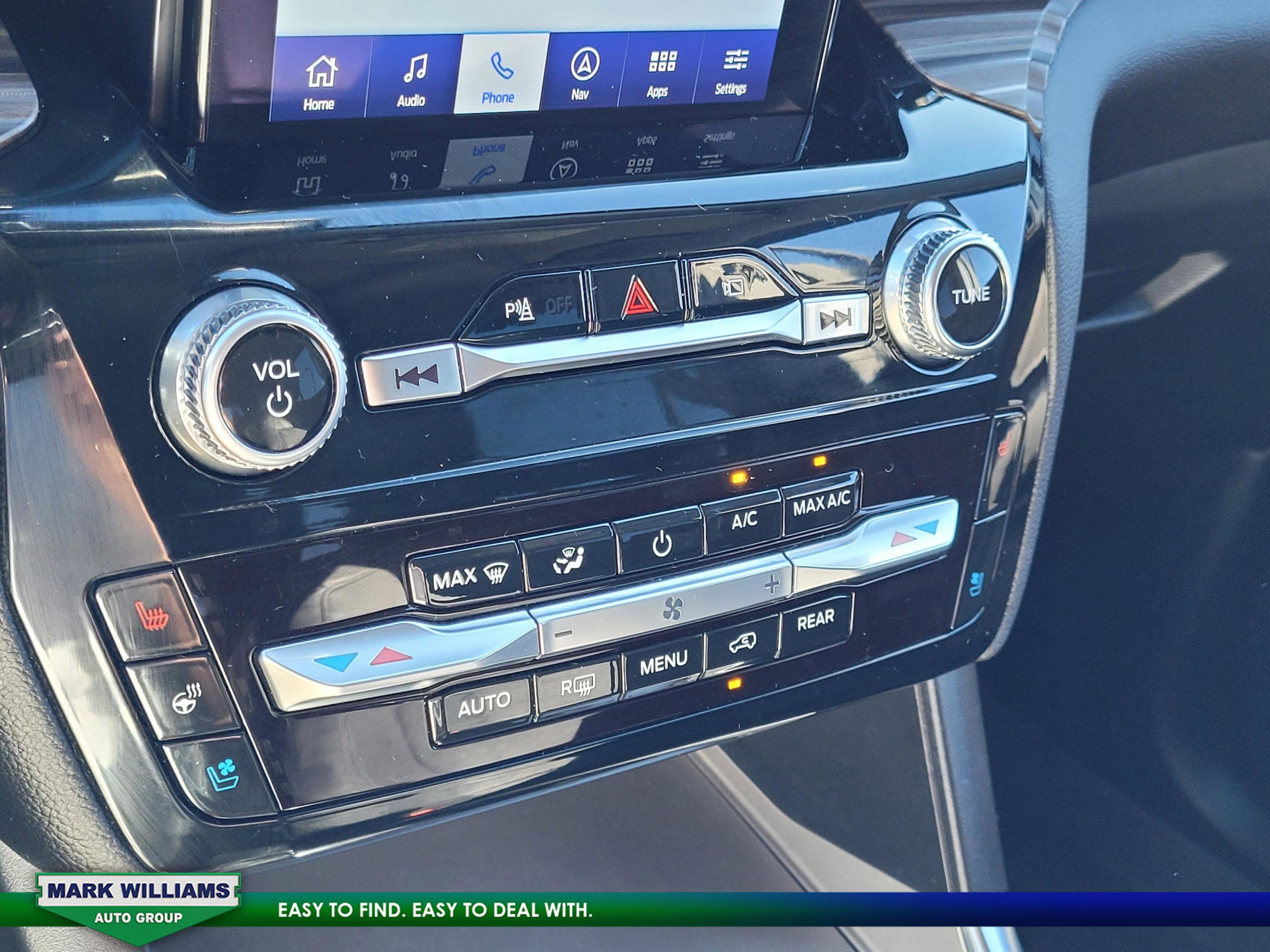 Used 2023 Ford Explorer Limited w/ Limited Technology Package image 23