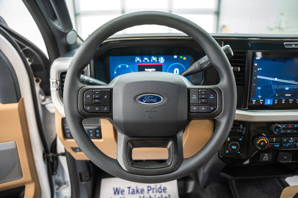 New 2026 Ford F350 XLT w/ XLT Premium Package AWD/4WD image 35