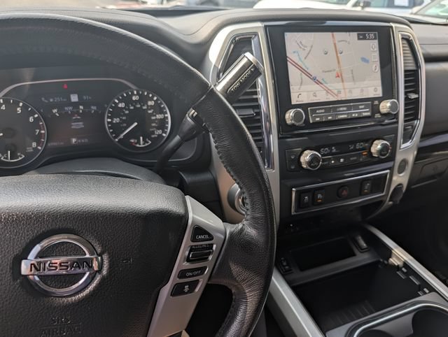 Used 2020 Nissan Titan SV w/ SV Convenience Package RWD image 29