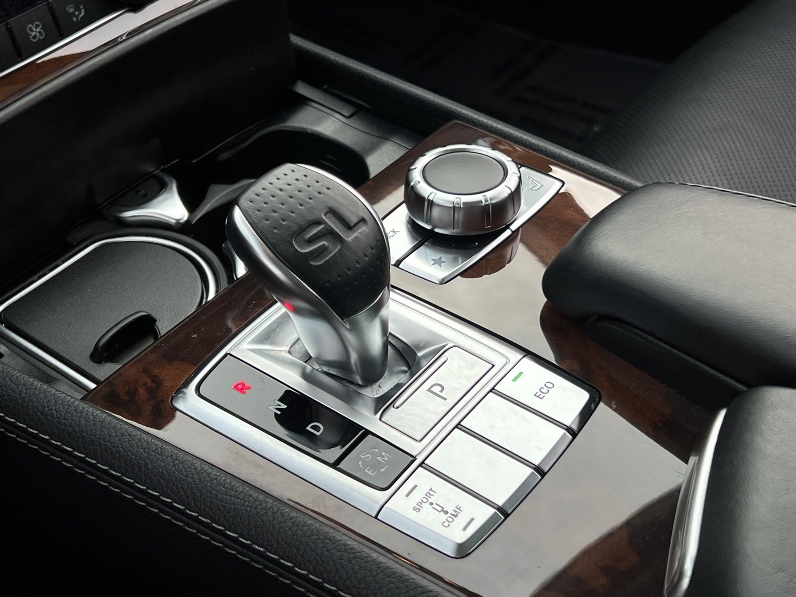 Used 2014 Mercedes-Benz SL 550 image 25