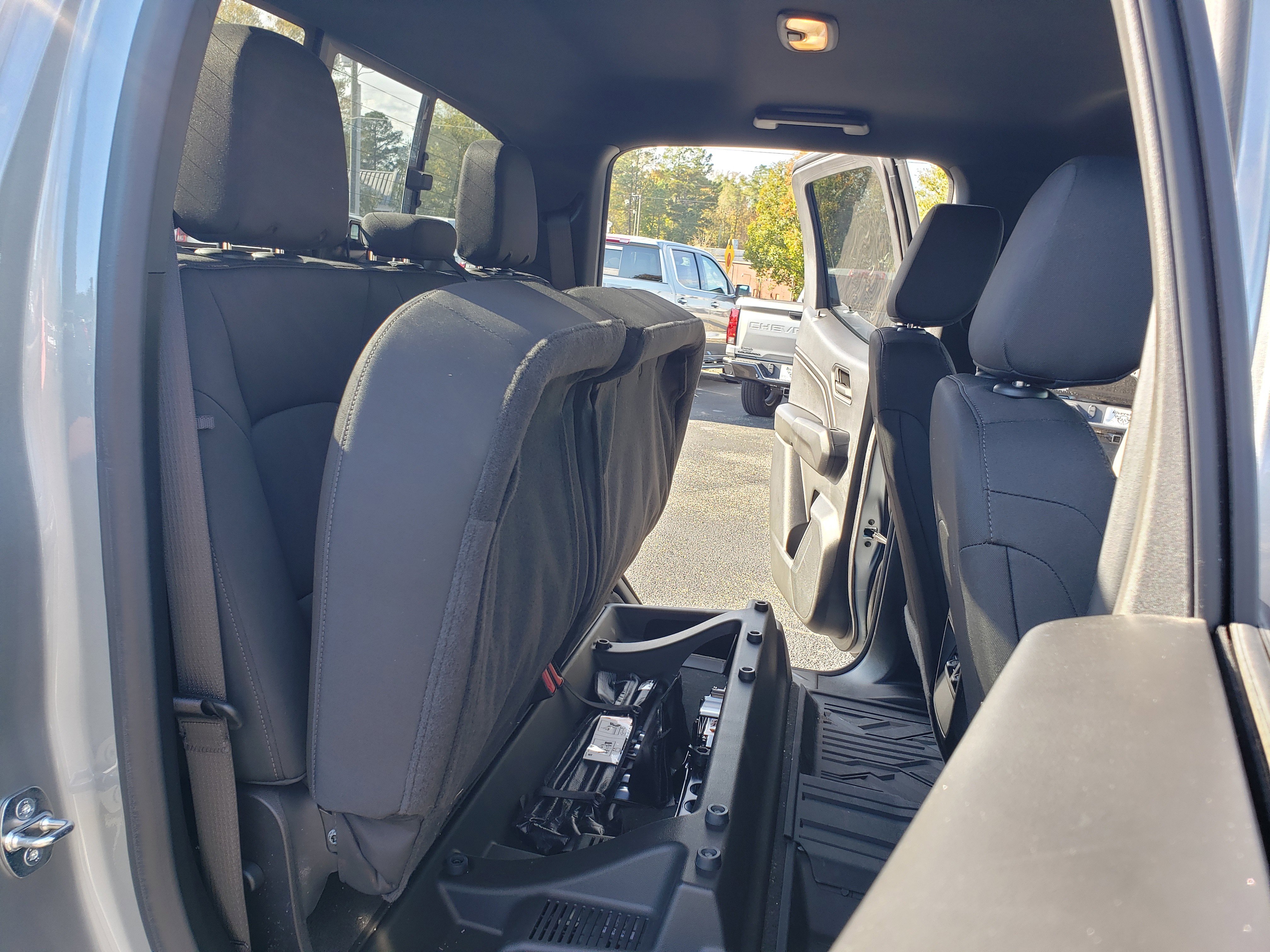 Used 2023 Chevrolet Colorado W/T w/ Advanced Trailering Package image 32