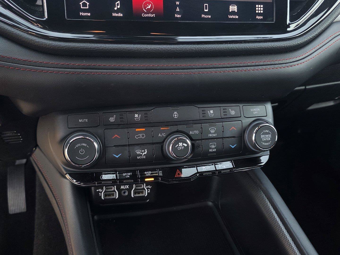Used 2024 Dodge Durango GT AWD/4WD image 19