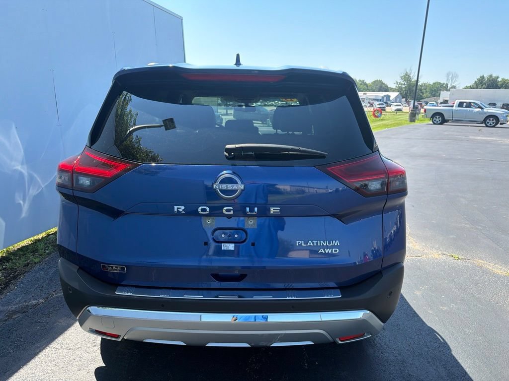 Used 2023 Nissan Rogue Platinum AWD/4WD image 9