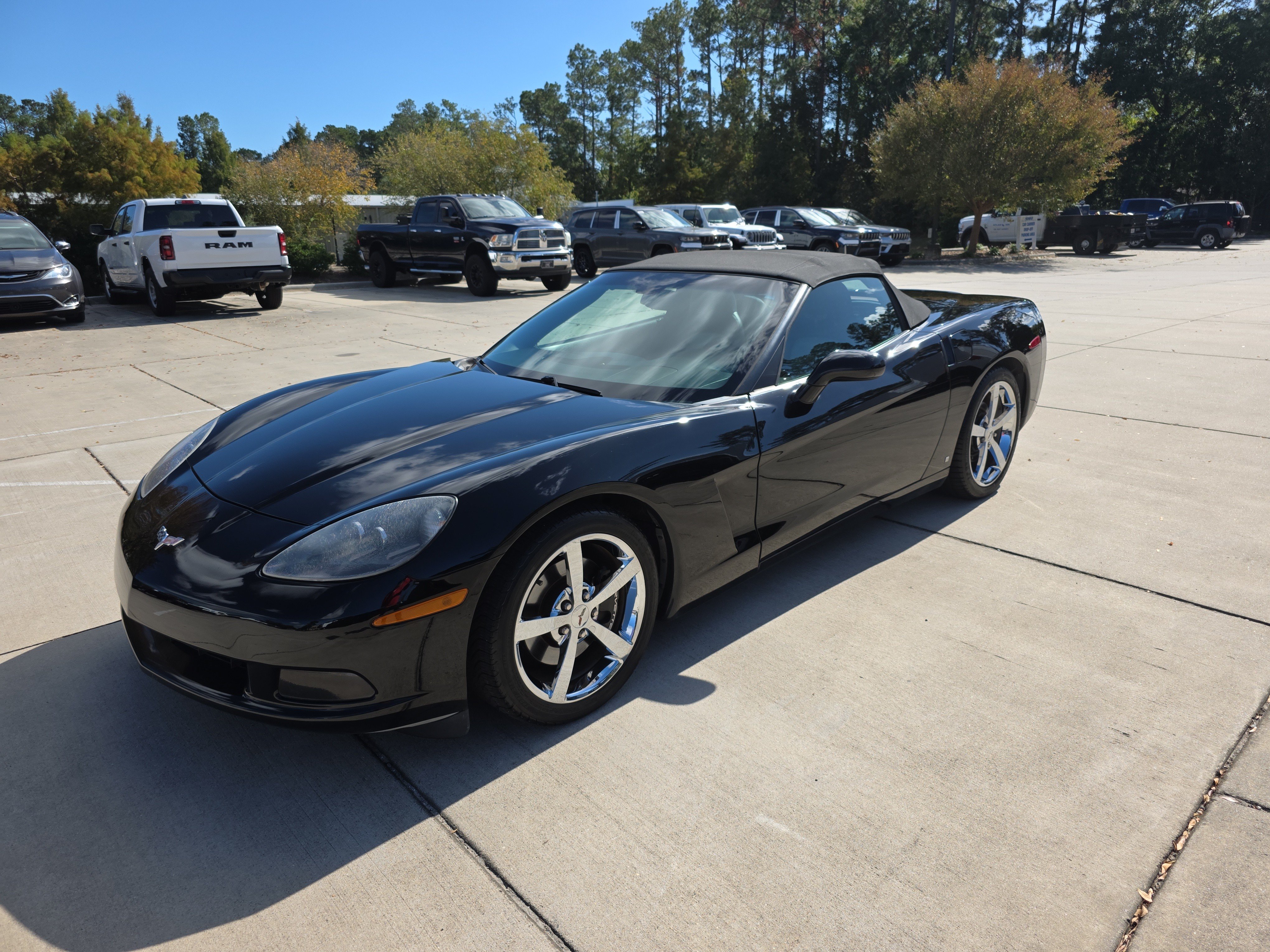 Used 2009 Chevrolet Corvette Convertible w/ Preferred Equipment Group RWD image 4