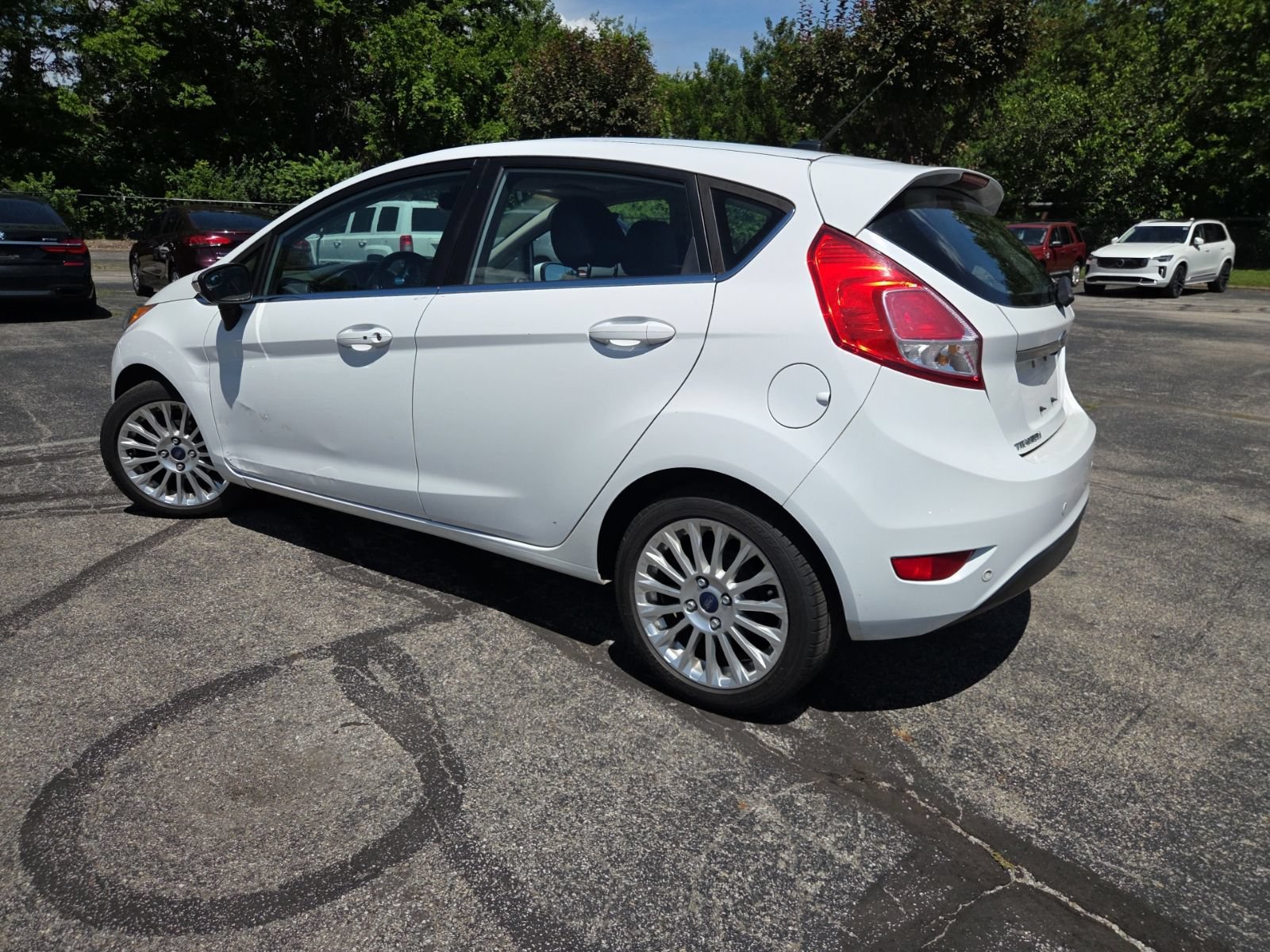 Used 2014 Ford Fiesta Titanium FWD image 12