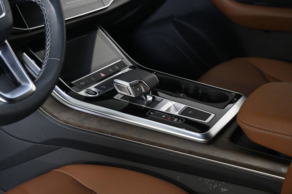 Used 2025 Audi Q8 Premium w/ Convenience Package image 20