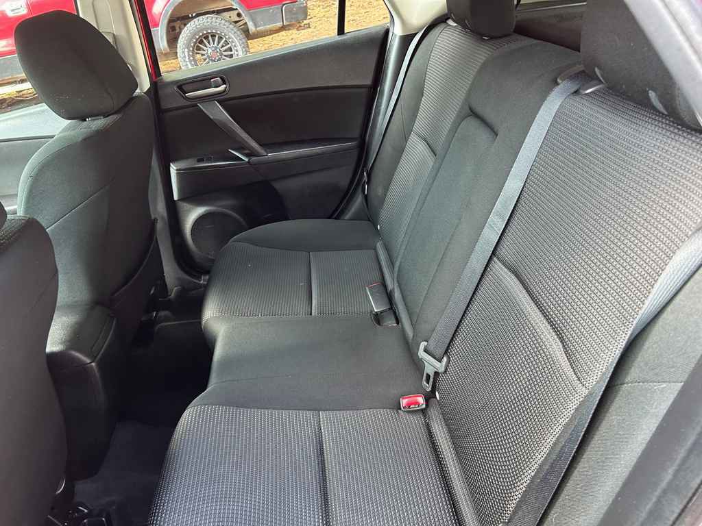 Used 2013 MAZDA MAZDA3 i Touring image 11