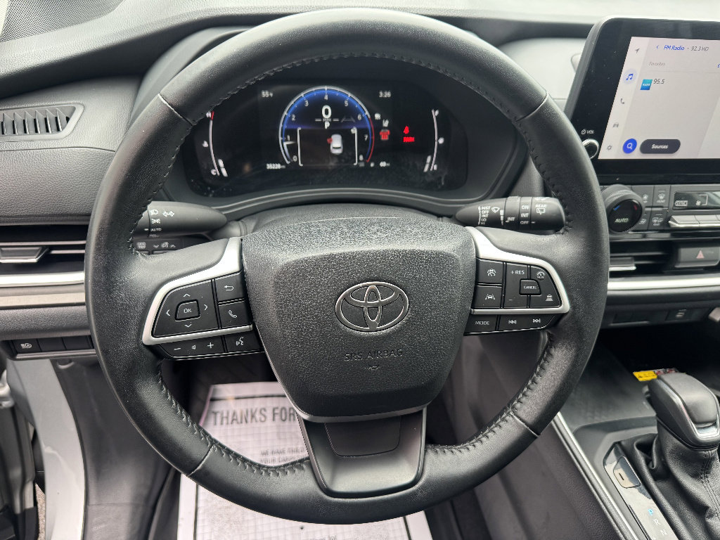 Used 2024 Toyota Grand Highlander XLE image 16