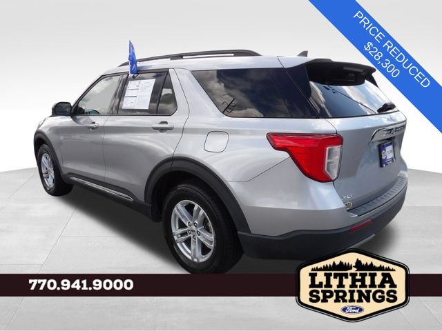 Certified 2023 Ford Explorer XLT w/ Equipment Group 202A RWD image 6