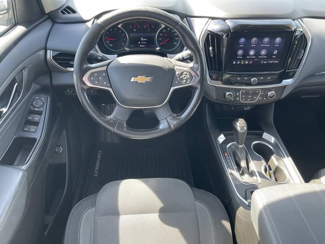 Used 2020 Chevrolet Traverse LT FWD image 13
