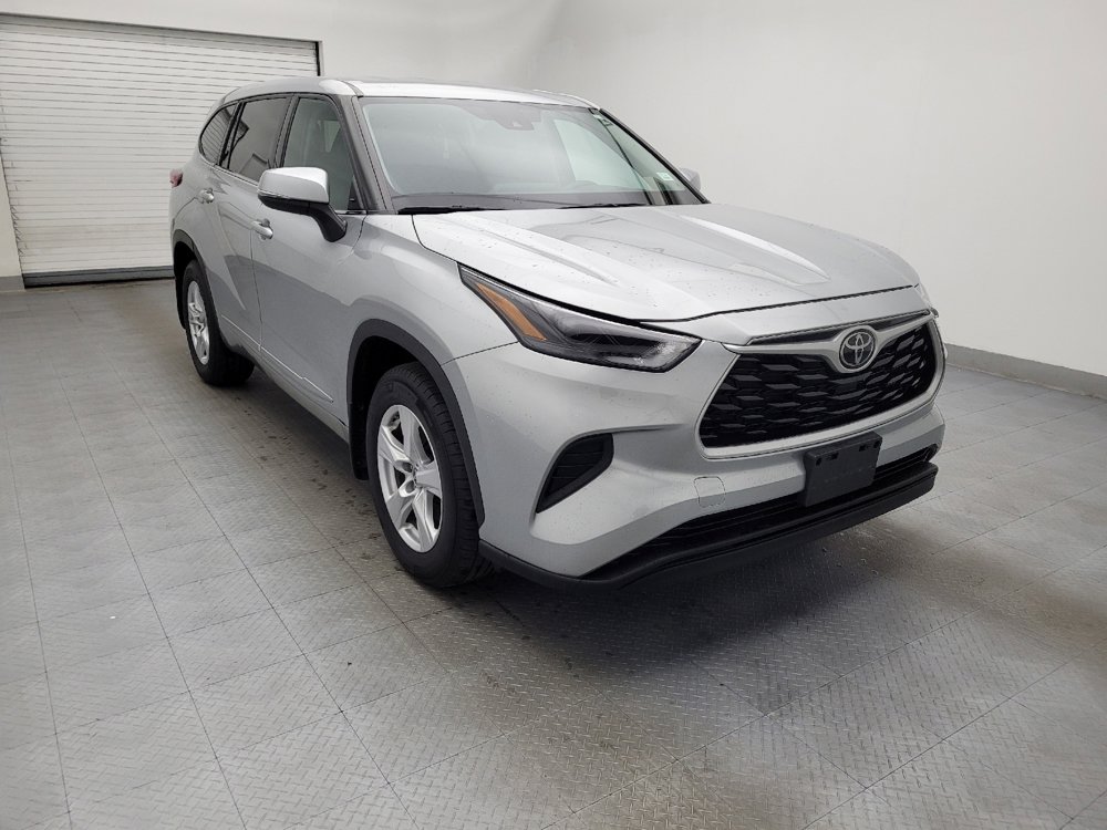 Used 2022 Toyota Highlander L image 13