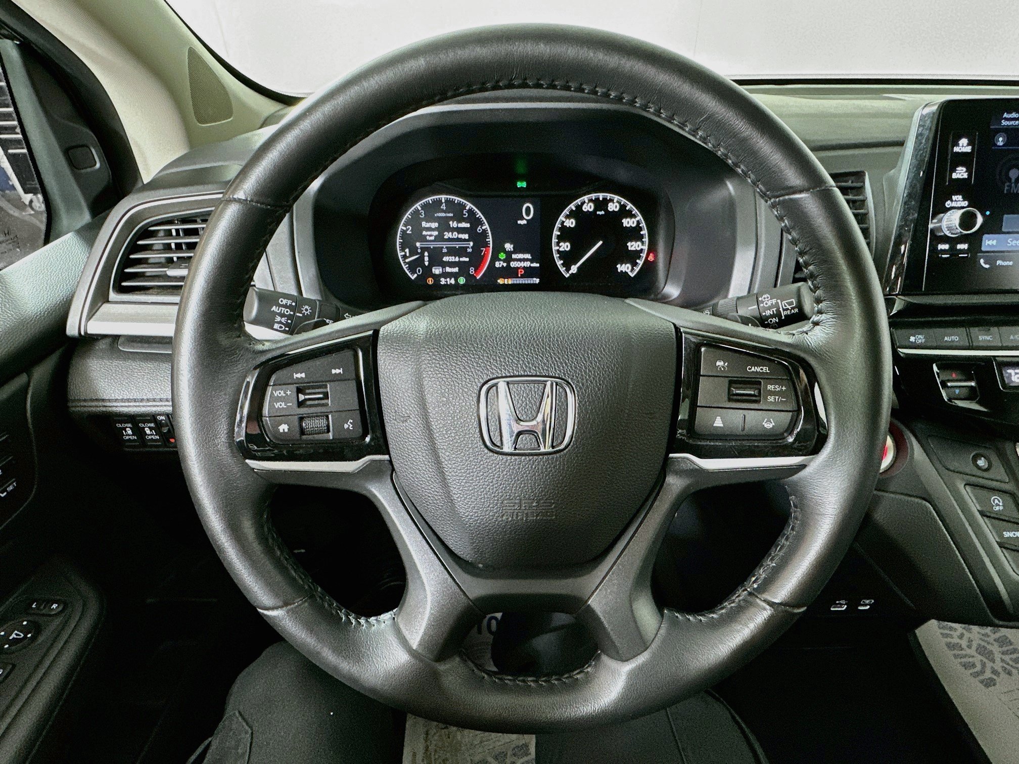 Used 2025 Honda Odyssey EX-L image 11