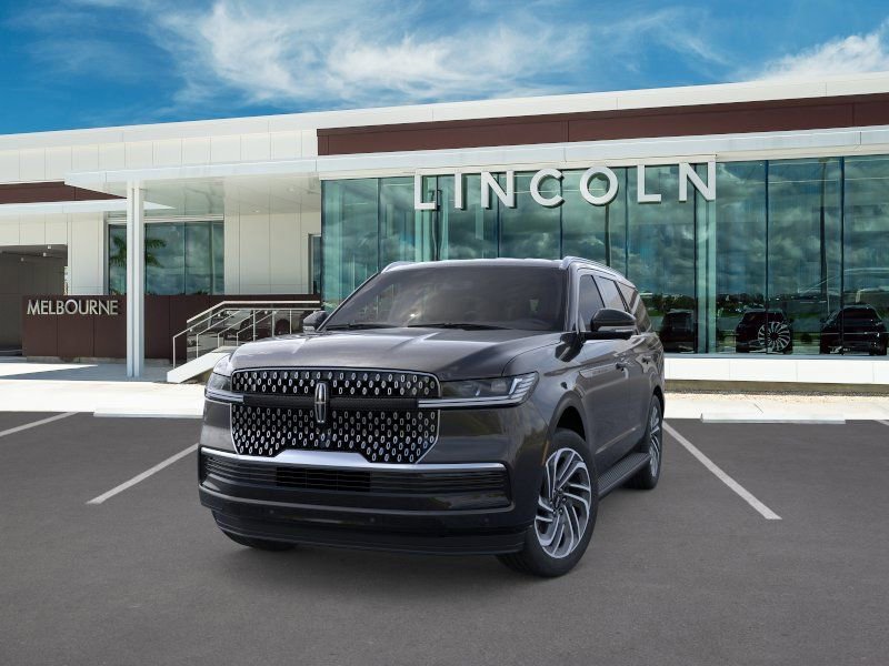 New 2026 Lincoln Navigator Premiere AWD/4WD image 2