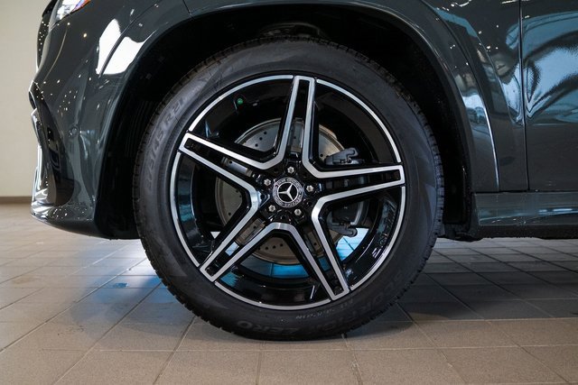 New 2026 Mercedes-Benz GLS 450 4MATIC image 7