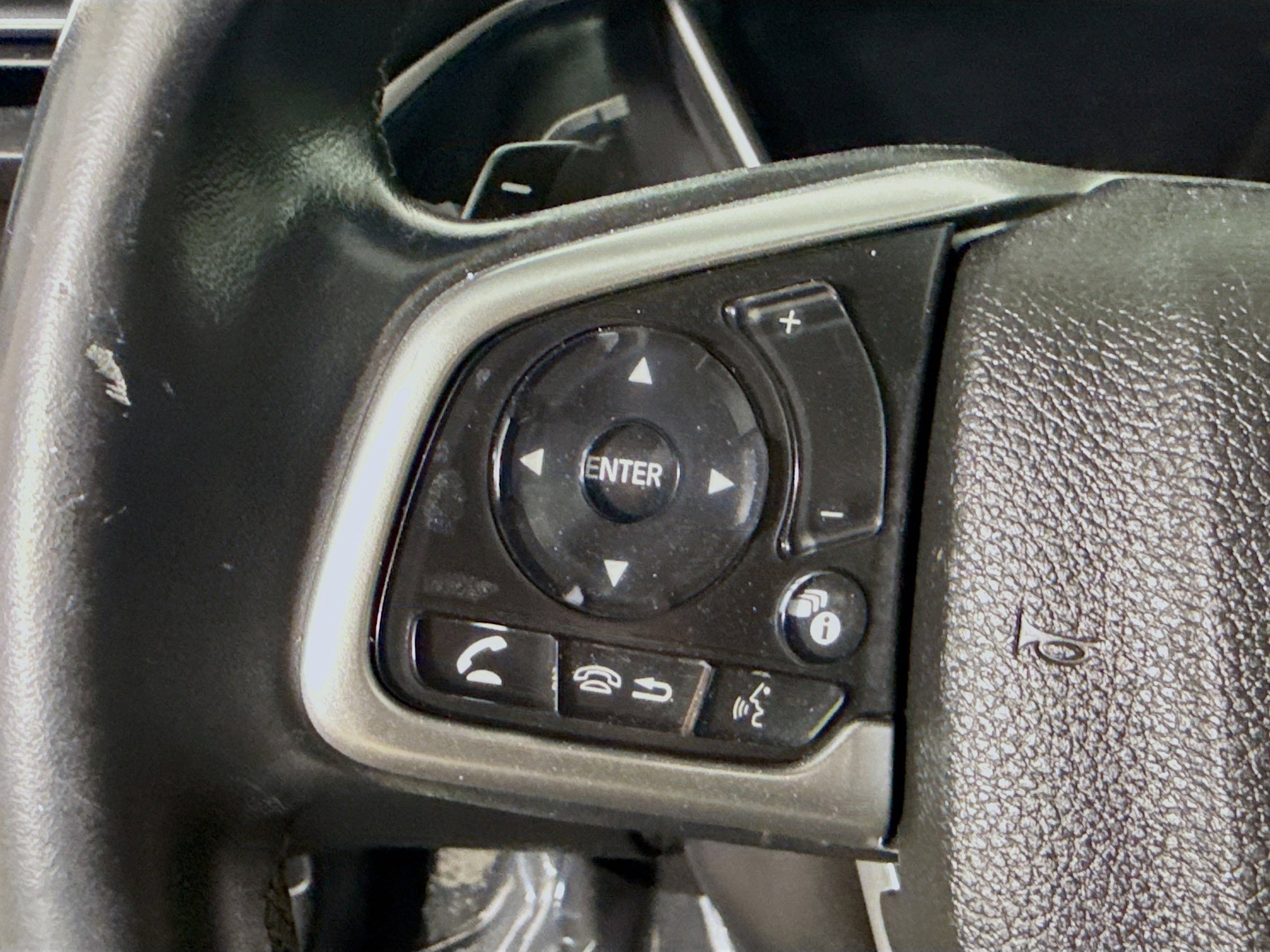 Used 2020 Honda Civic Touring image 14