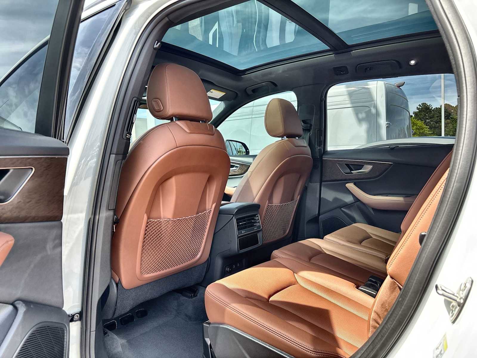 Used 2025 Audi Q7 3.0T Premium Plus image 18