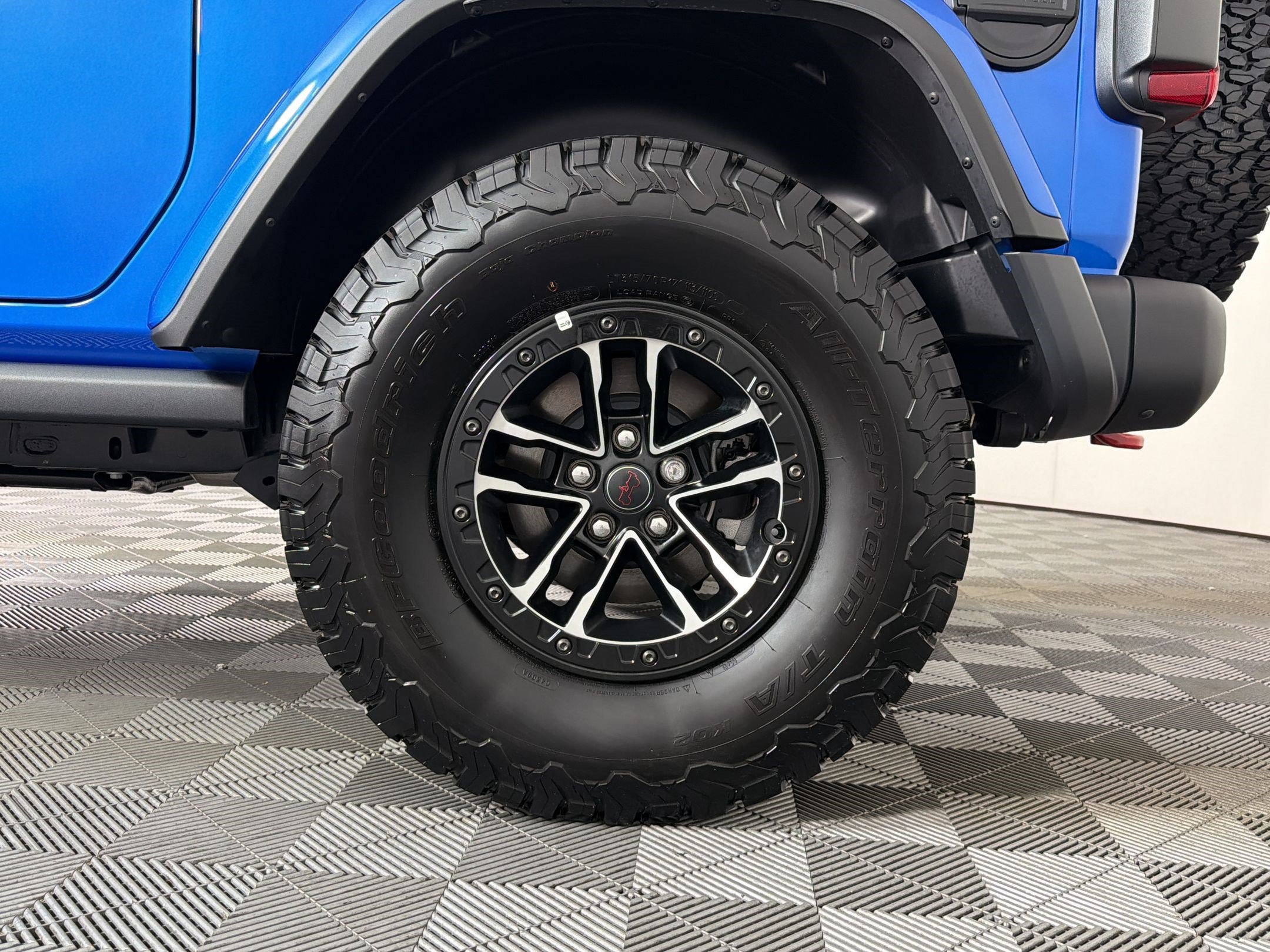 Used 2026 Jeep Wrangler Rubicon AWD/4WD image 10