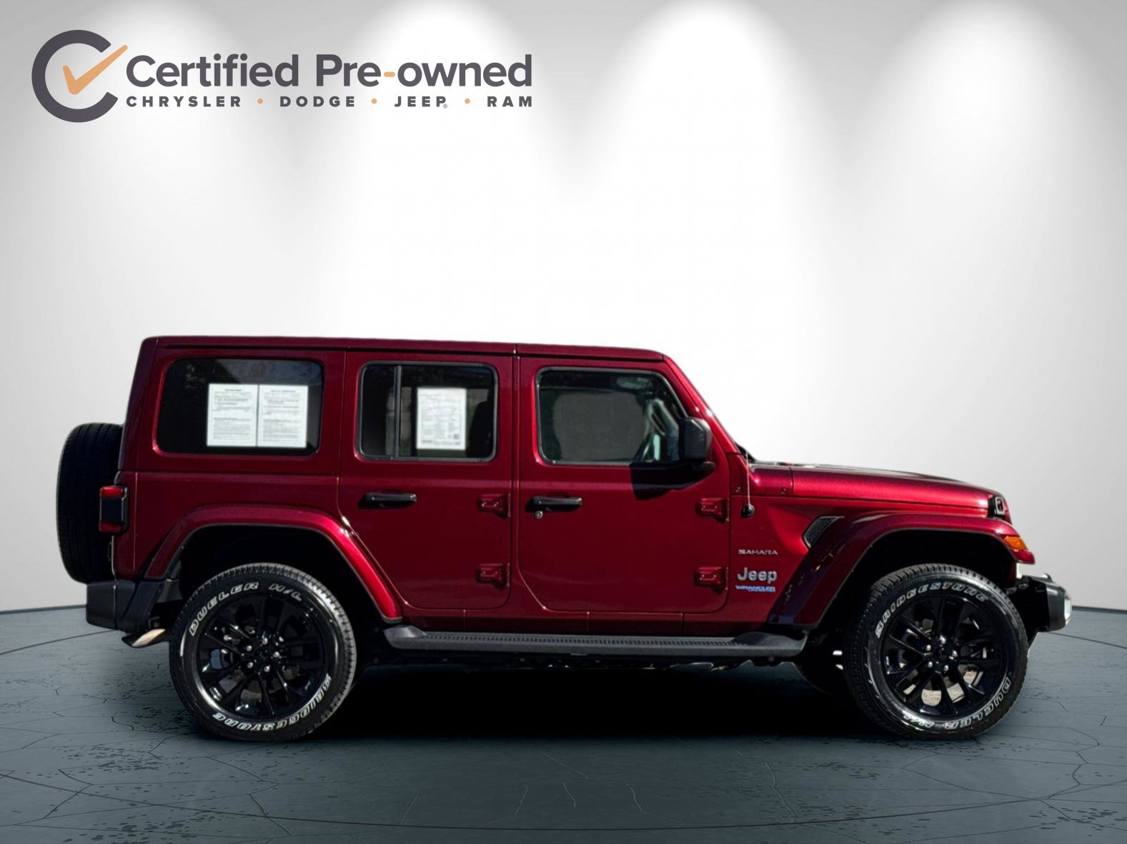 Used 2021 Jeep Wrangler Unlimited Sahara w/ Cold Weather Group AWD/4WD image 3