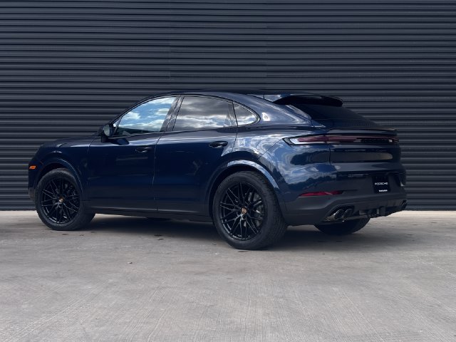 New 2026 Porsche Cayenne Coupe AWD/4WD image 3