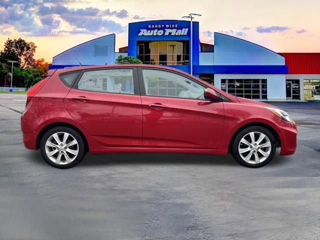 Used 2012 Hyundai Accent SE image 6