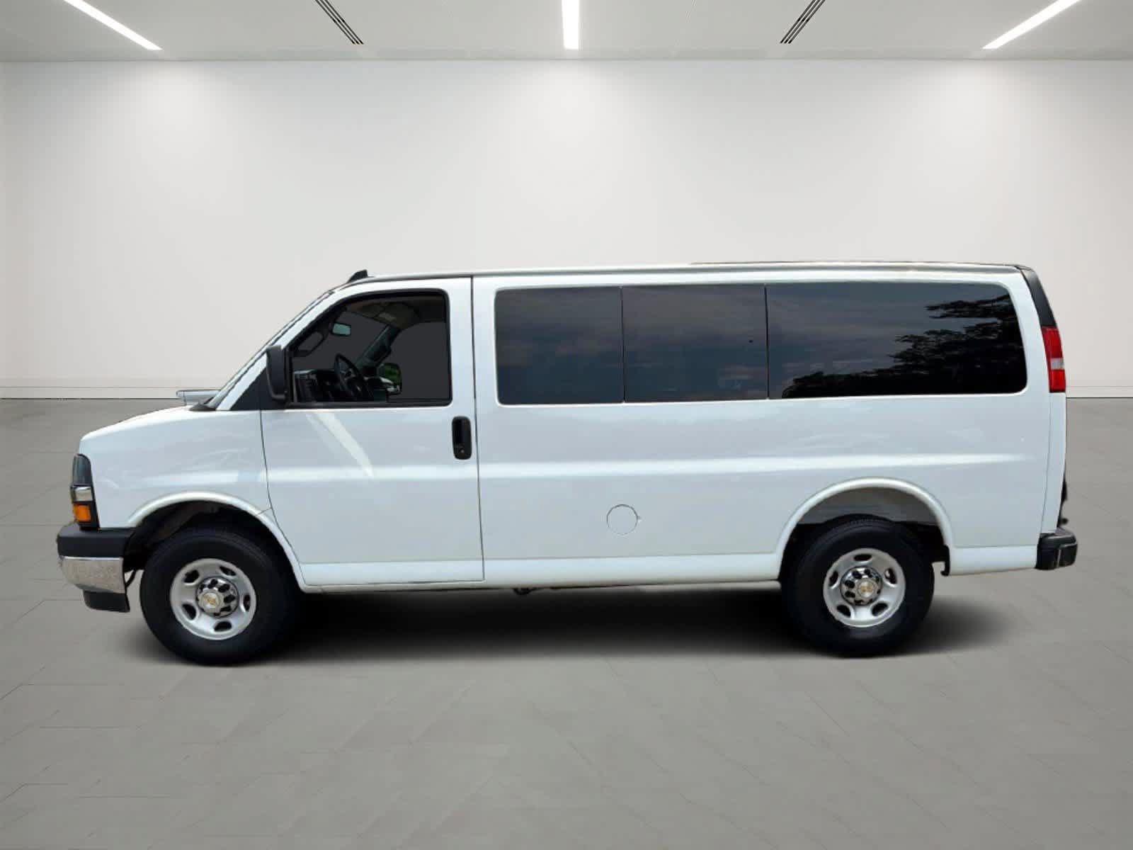 Used 2025 Chevrolet Express 2500 LT RWD image 2